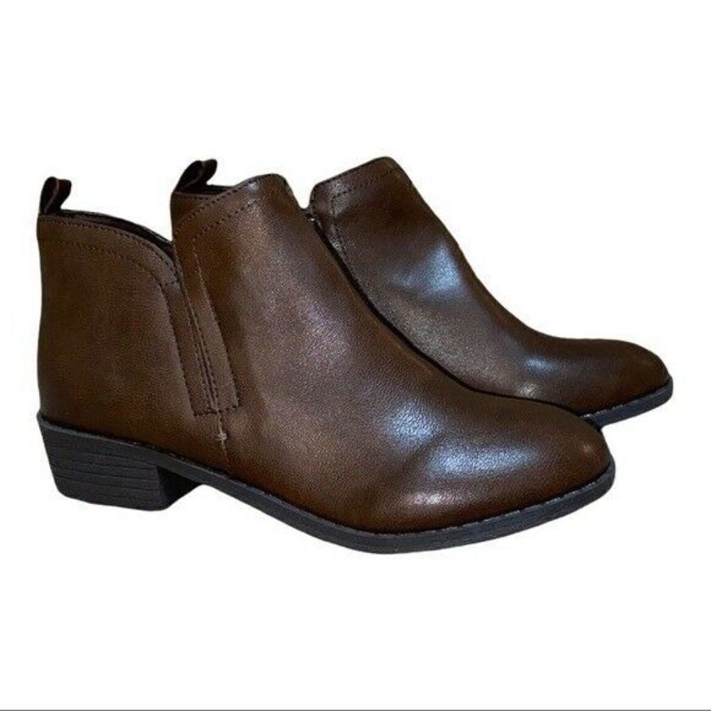 American Rag Brown Faux Leather Cadee Ankle Boots 5M NWT Floor Sample